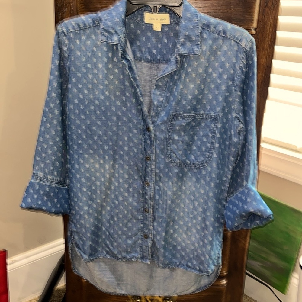 Women’s Button Down Top